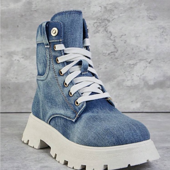 Fall boots - Picture 4 of 4